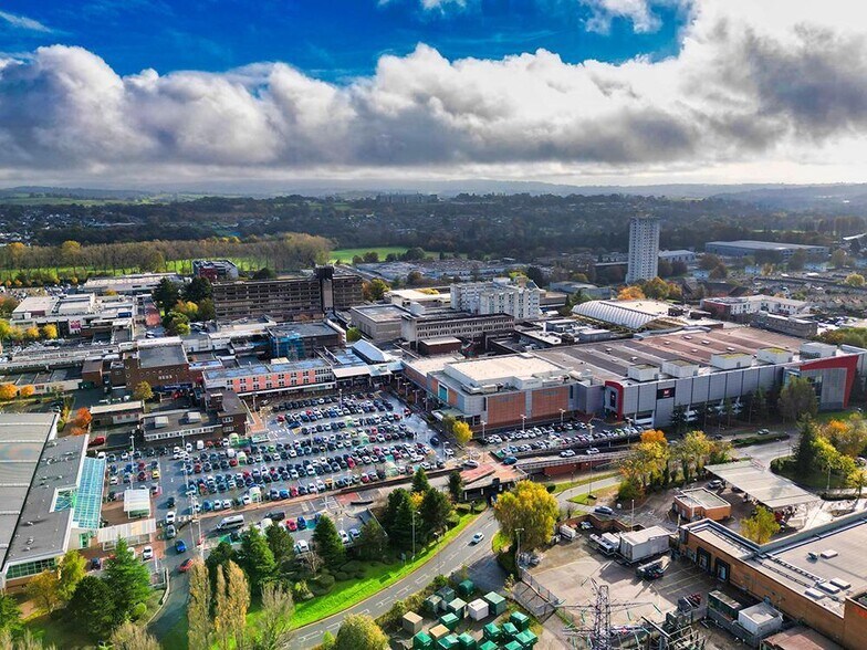 1-8 General Rees Sq, Cwmbran en alquiler - Foto del edificio - Imagen 3 de 13