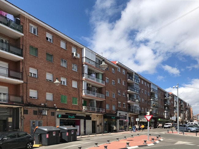 Más detalles de Calle Constitución, 39, Alcobendas - Local en alquiler