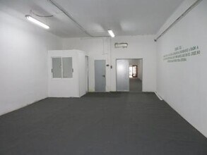 Local en L'Hospitalet de Llobregat, Barcelona en alquiler Foto del interior- Imagen 2 de 6