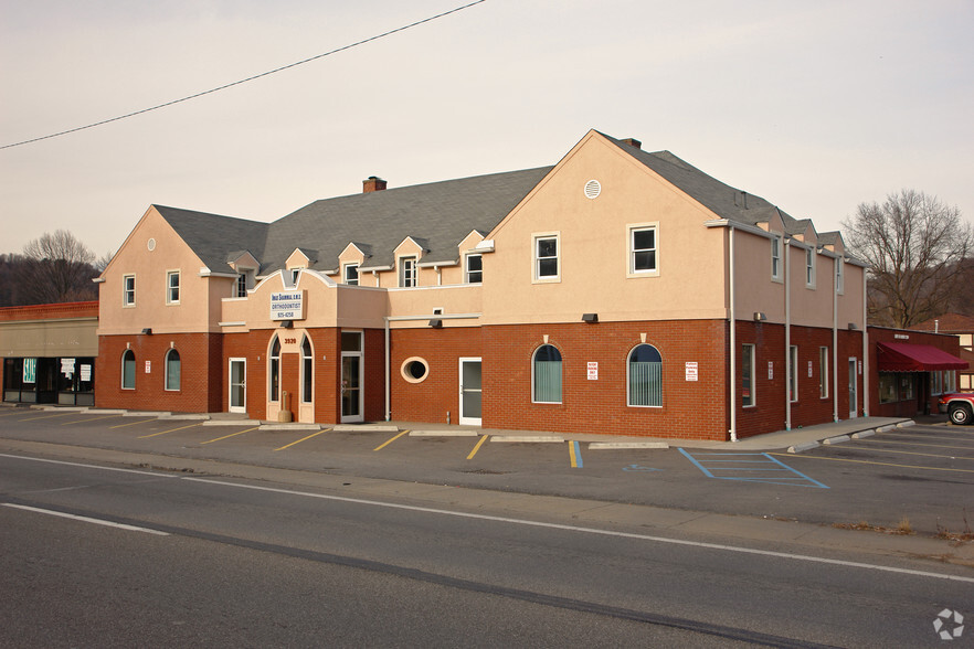 3920 Maccorkle Ave SE, Charleston, WV en alquiler - Foto del edificio - Imagen 1 de 8