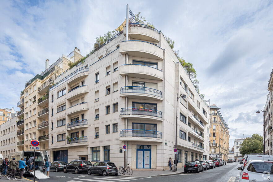 15 Rue De La Folie-Regnault, Paris en alquiler - Foto del edificio - Imagen 2 de 2