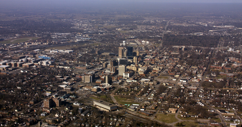 444 E Main St, Lexington, KY en alquiler - Vista aérea - Imagen 2 de 7