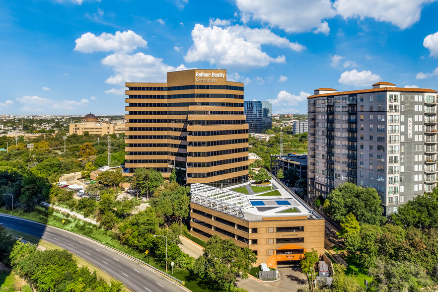 3100 McKinnon St, Dallas, TX en alquiler - Foto del edificio - Imagen 1 de 10