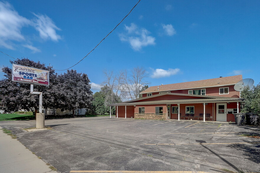 711 W Racine St, Jefferson, WI en venta - Foto del edificio - Imagen 2 de 40