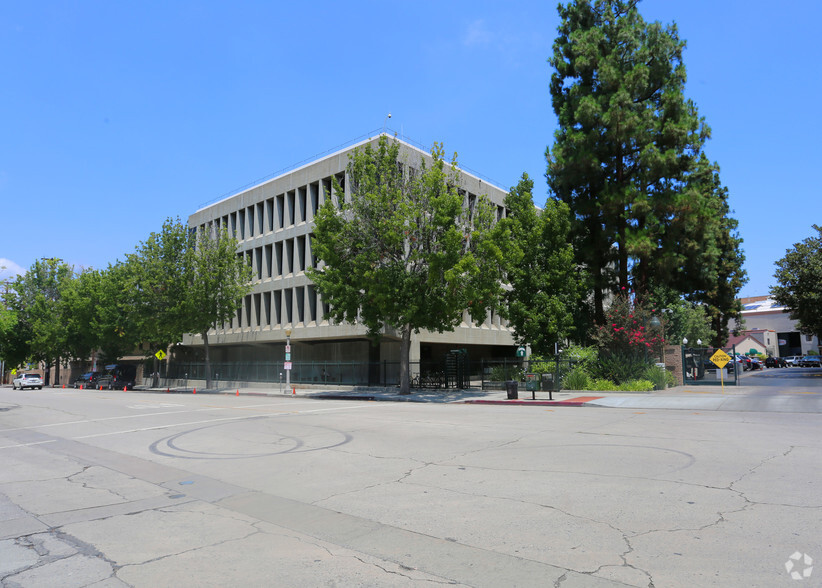 4024 Radford Ave, Studio City, CA en alquiler - Foto del edificio - Imagen 1 de 5