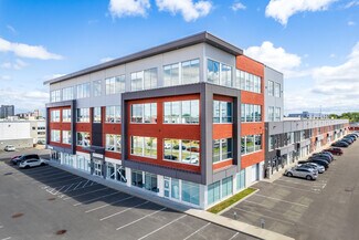 Más detalles de 4700-4702 Rue Louis-B.-Mayer, Laval, QC - Flex en venta