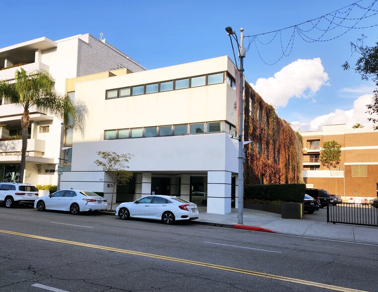 250-256 N Canon Dr, Beverly Hills, CA en alquiler - Foto principal - Imagen 1 de 11