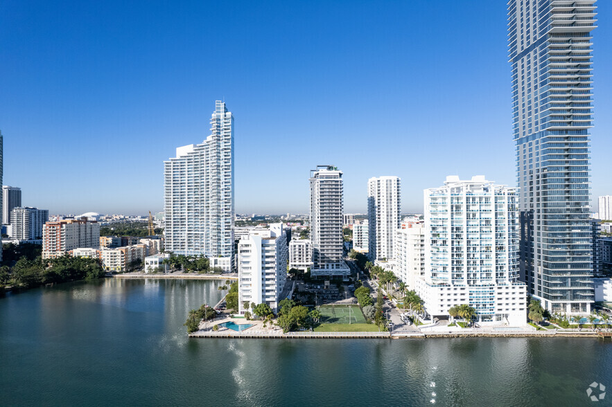 412 NW 22nd St, Miami, FL en alquiler - Foto del edificio - Imagen 3 de 25