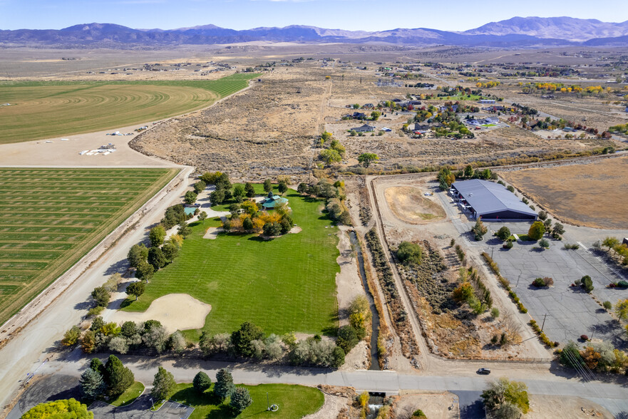 1751 Orbit Way, Minden, NV en venta - Foto del edificio - Imagen 2 de 16