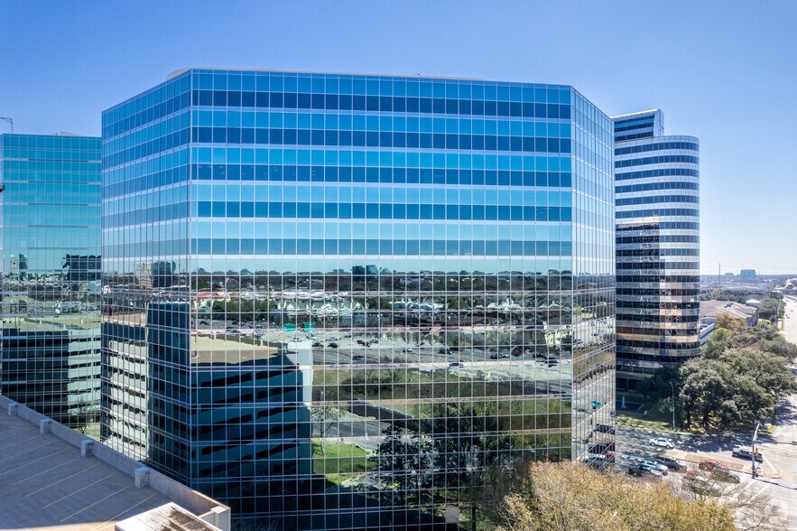 10370 Richmond Ave, Houston, TX en alquiler - Foto del edificio - Imagen 2 de 13