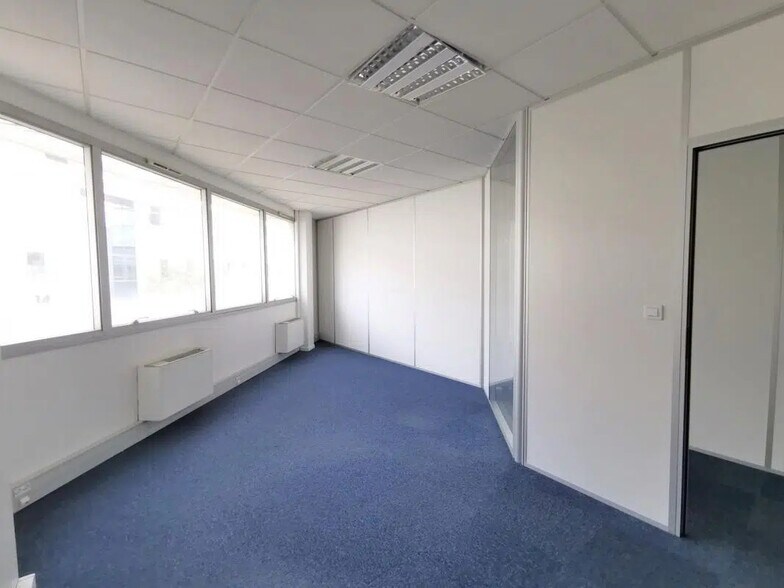 13 Rue Edison, Bron en venta - Foto del interior - Imagen 3 de 6