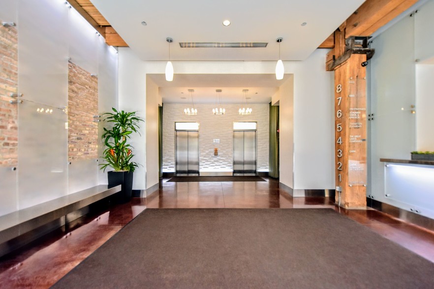 626 W Jackson Blvd, Chicago, IL en alquiler - Lobby - Imagen 3 de 7