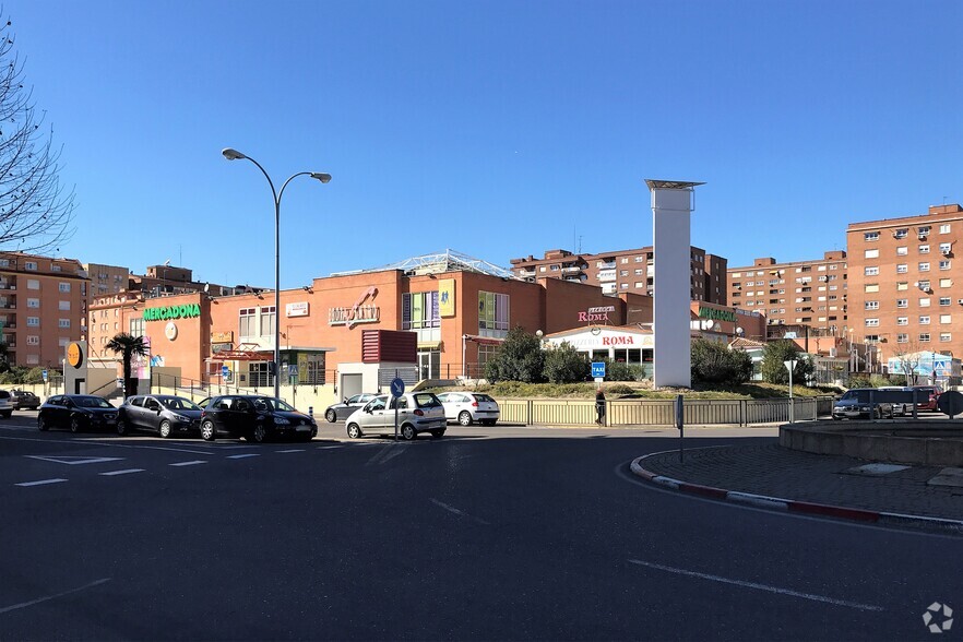 Avenida De La Constitución, 19, Talavera De La Reina, Toledo en venta - Foto principal - Imagen 1 de 2