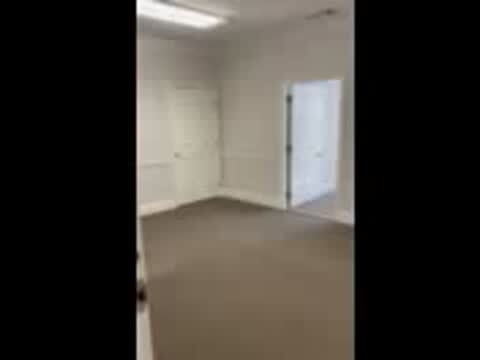 1290 Kennestone Cir, Marietta, GA en venta - Vídeo de anuncio comercial - Imagen 2 de 33