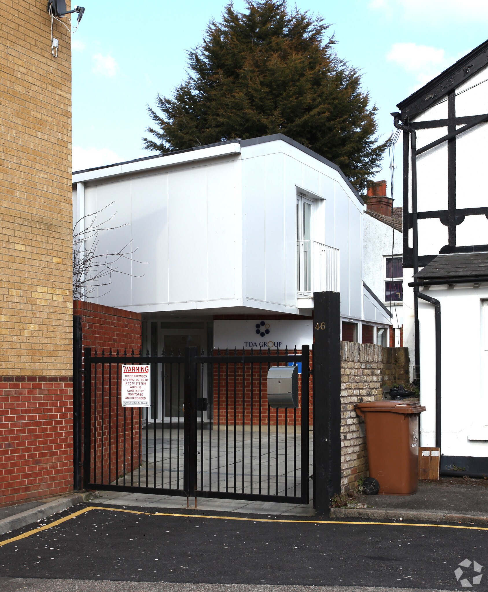 46-46A Throwley Way, Sutton en alquiler Foto principal- Imagen 1 de 4