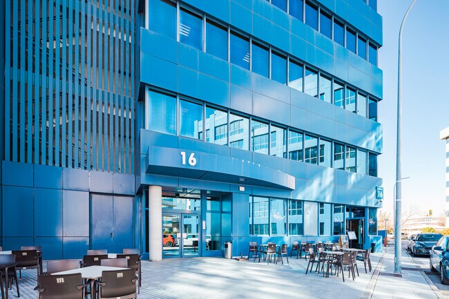 Más detalles de Avenida Sur de Barajas, 16, Madrid - Oficina en alquiler