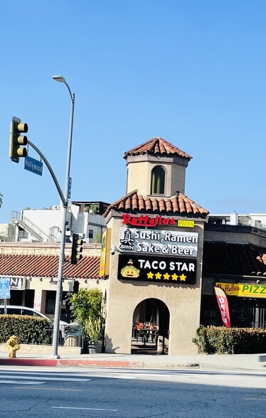 1655 N La Brea Ave, Los Angeles, CA en alquiler - Foto del edificio - Imagen 2 de 8