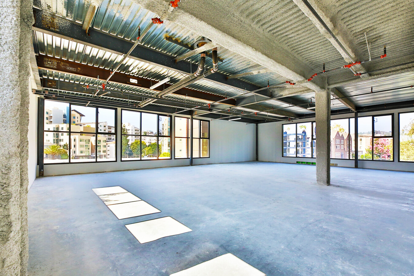 900 Gayley Ave, Los Angeles, CA 90024 - Unidad 402 -  - Foto del interior - Image 1 of 4