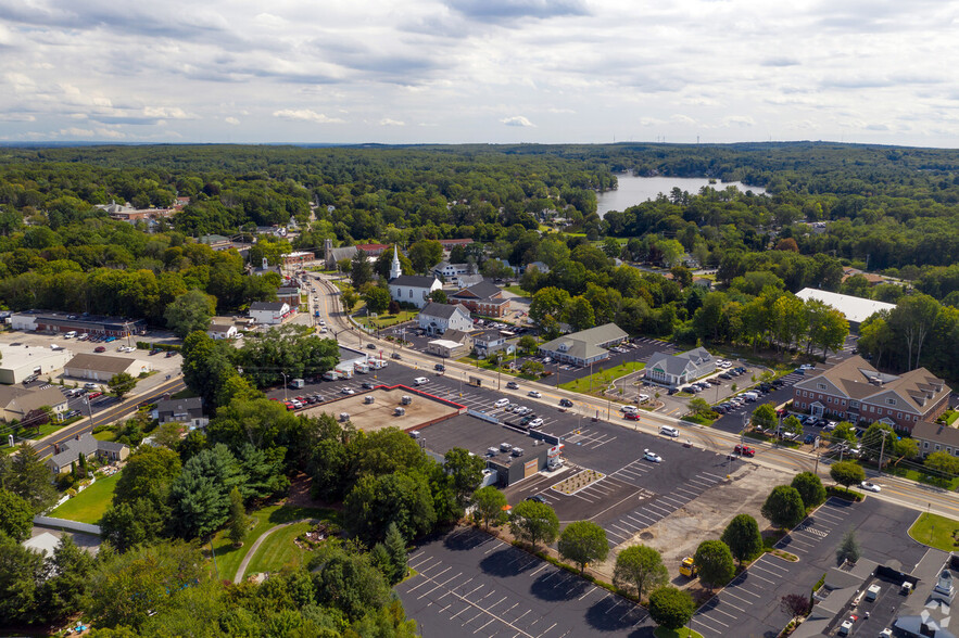 633-639 Putnam Pike, Smithfield, RI en alquiler - Vista aérea - Imagen 2 de 3