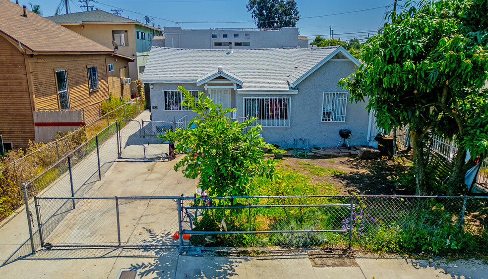 930-932 Fraser Ave, Los Angeles, CA en venta - Foto del edificio - Imagen 2 de 106