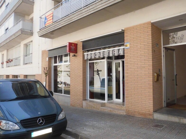 Edificio residencial en Canet de Mar, Barcelona en venta - Foto del edificio - Imagen 2 de 3