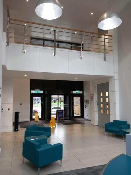 34 Bridge St, Reading en alquiler - Foto del edificio - Imagen 2 de 14