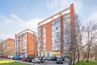 Más detalles de Calle de Pepe Isbert, 2, Madrid - Edificio residencial​ en venta