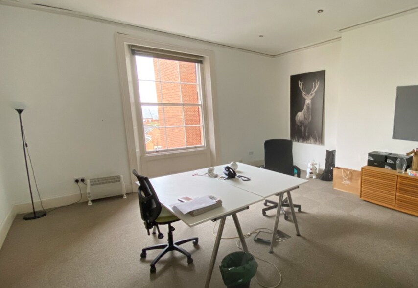 9 Parade, Leamington Spa en venta - Foto del interior - Imagen 2 de 16