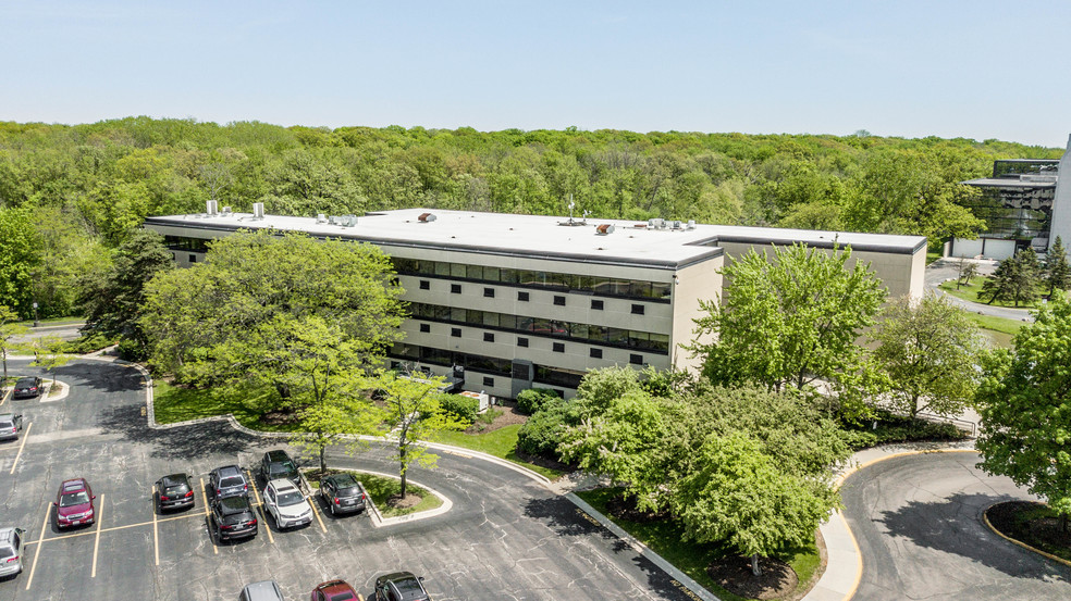 1900 Hollister Dr, Libertyville, IL en alquiler - Foto del edificio - Imagen 3 de 16