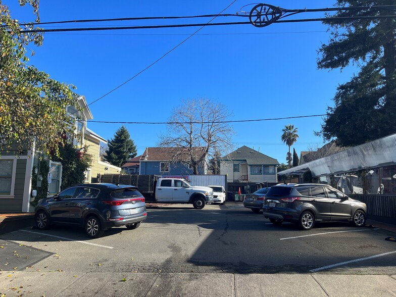 5862 Doyle St, Emeryville, CA en venta - Foto del edificio - Imagen 3 de 38