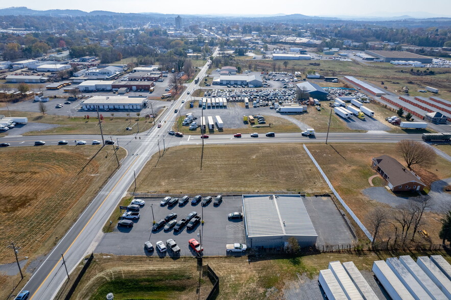 1377 N Liberty St, Harrisonburg, VA en alquiler - Foto del edificio - Imagen 3 de 13