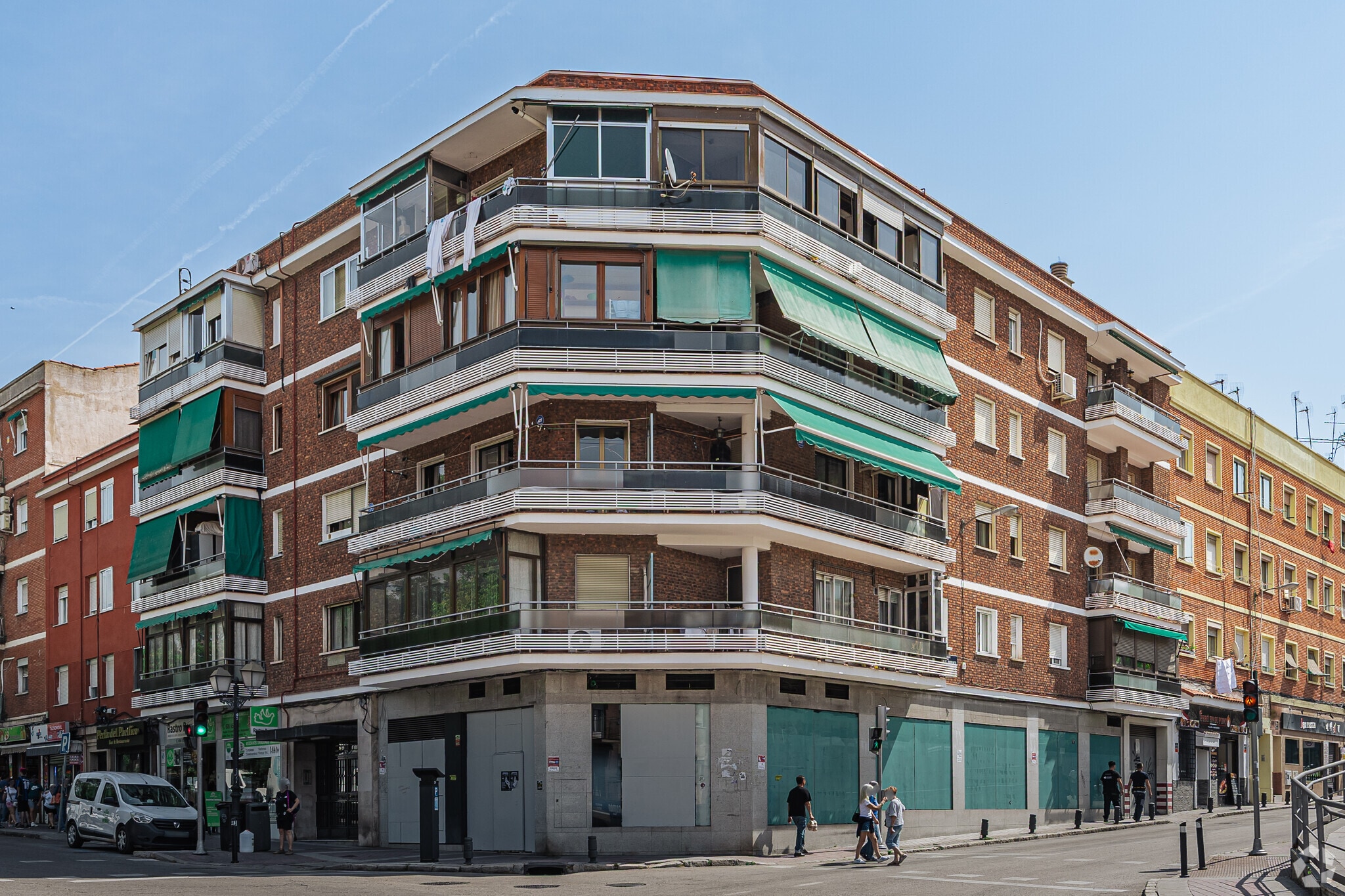 Avenida de Rafaela Ybarra, 39, Madrid, Madrid en venta Foto principal- Imagen 1 de 3