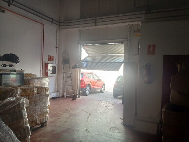 Más detalles de Oficina, nave en alquiler