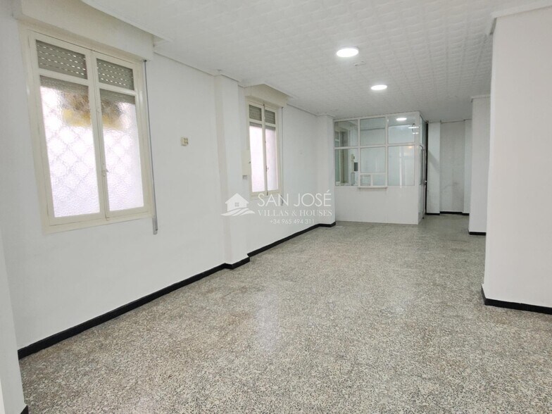 Local en Aspe en alquiler - Foto del edificio - Imagen 2 de 10