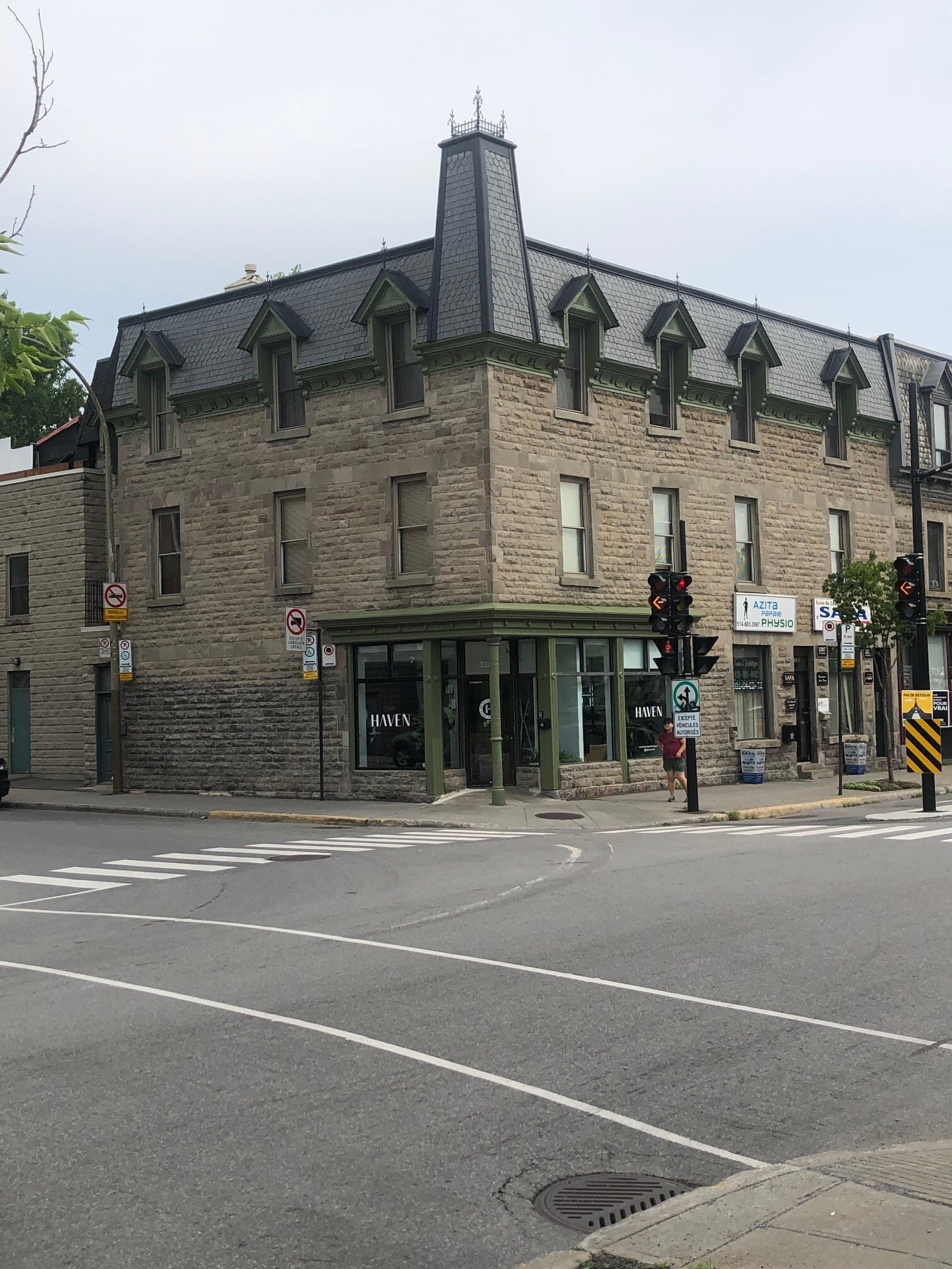 3285 Rue Saint-Jacques, Montréal, QC en alquiler Foto del edificio- Imagen 1 de 7