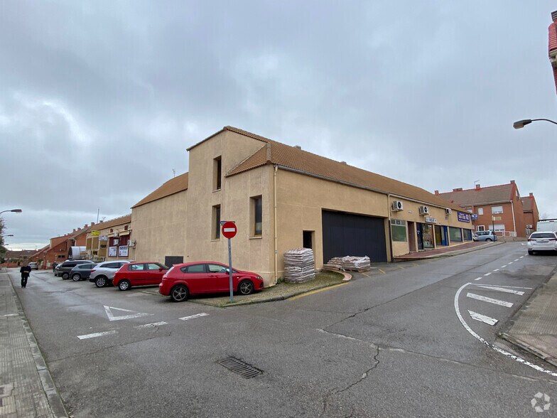 Local en Getafe, Madrid en venta - Foto del edificio - Imagen 2 de 3