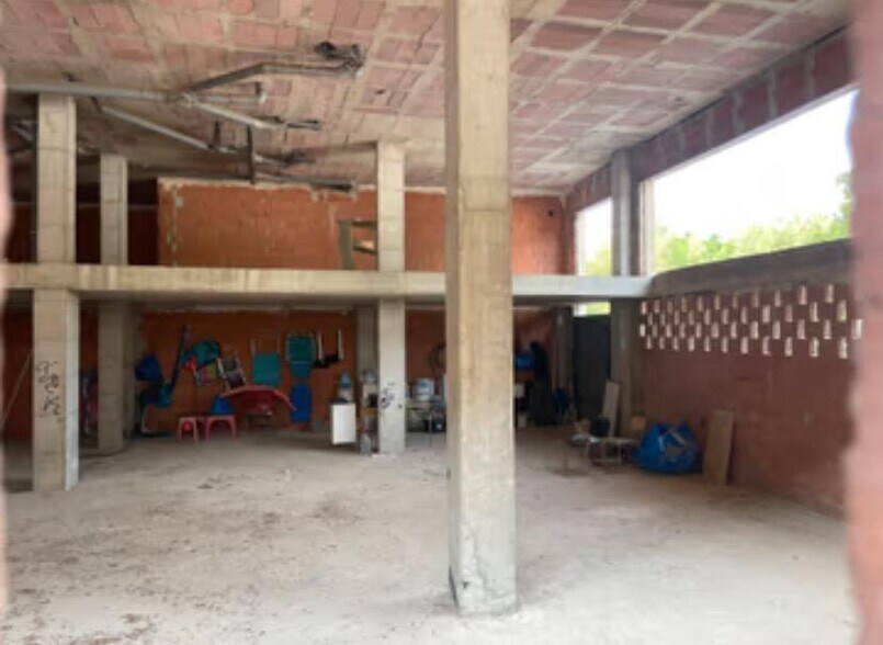 Local en Orihuela, Alicante en venta - Foto de la construcción - Imagen 2 de 4