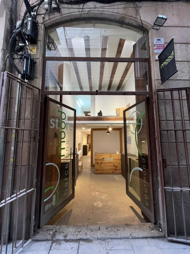 Más detalles de Carrer dels Flassaders, Barcelona - Edificio residencial​ en venta