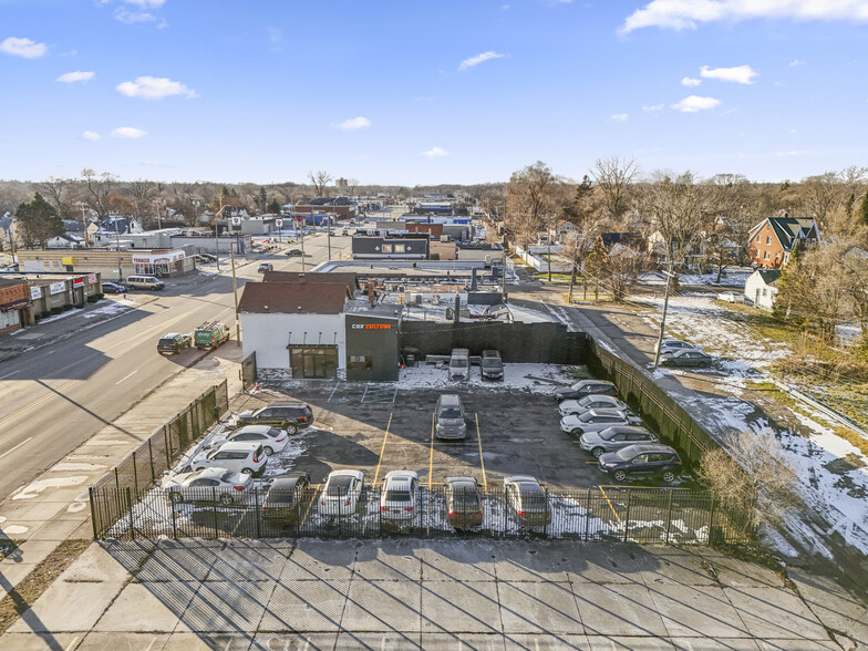 19420 W Warren Ave, Detroit, MI en venta - Foto del edificio - Imagen 2 de 42