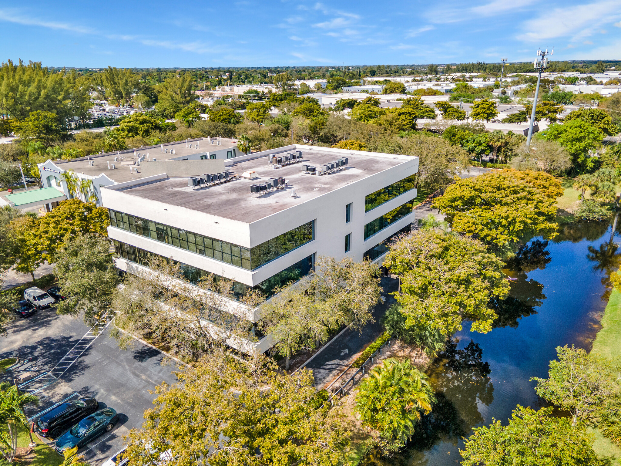 3511 W Commercial Blvd, Fort Lauderdale, FL en alquiler Foto del edificio- Imagen 1 de 13