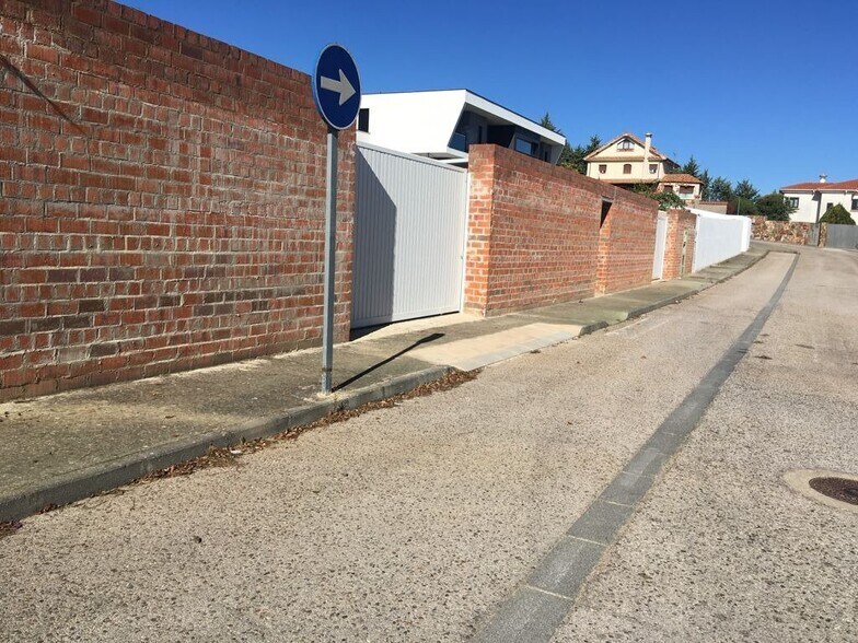 Terreno en Sierra de Fuentes, Cáceres en venta - Foto del edificio - Imagen 2 de 16