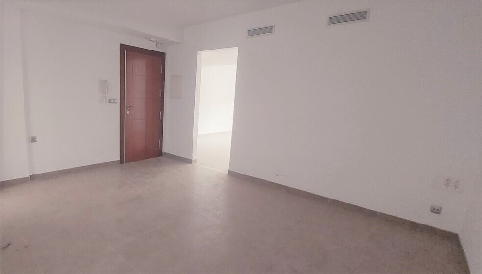 Oficina en El Ejido en venta - Foto del interior - Imagen 1 de 15