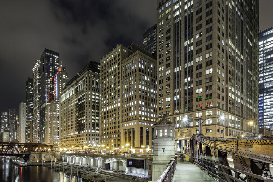 211 W Wacker Dr, Chicago, IL en venta - Foto del edificio - Imagen 3 de 13