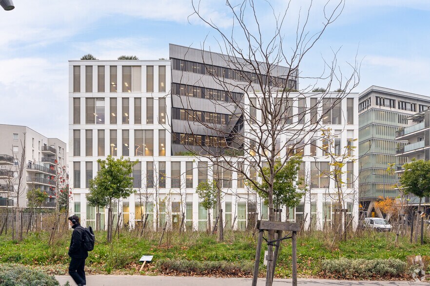 4 Rue Maurice Moissonnier, Vaulx-en-Velin en alquiler - Foto del edificio - Imagen 2 de 6