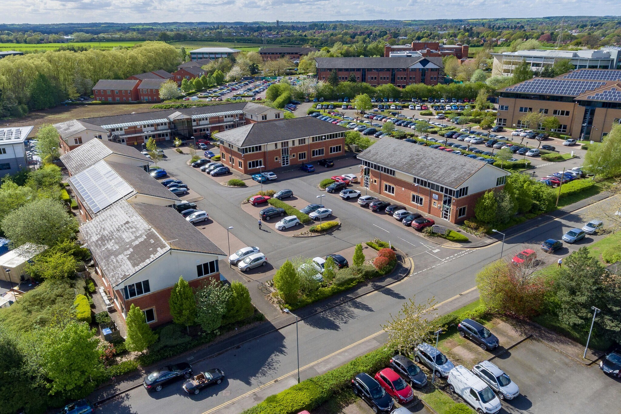 9-28 Athena Ct, Warwick en alquiler Foto del edificio- Imagen 1 de 21