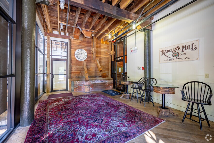 Rare Historical Retail & Office cartera de 2 inmuebles en venta en LoopNet.es - Foto del edificio - Imagen 3 de 28