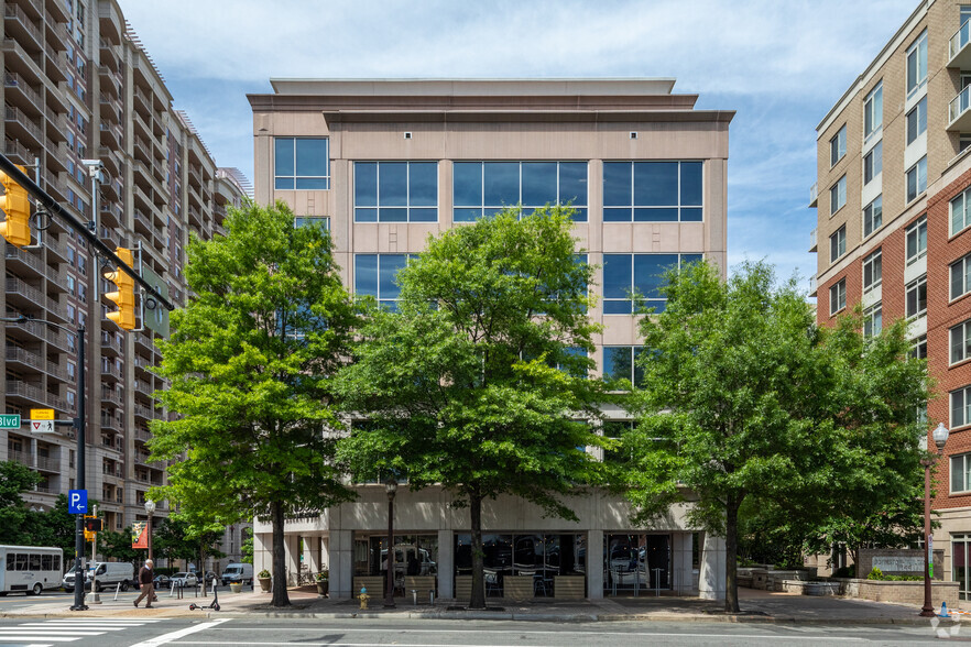 801 N Quincy St, Arlington, VA en alquiler - Foto del edificio - Imagen 2 de 6