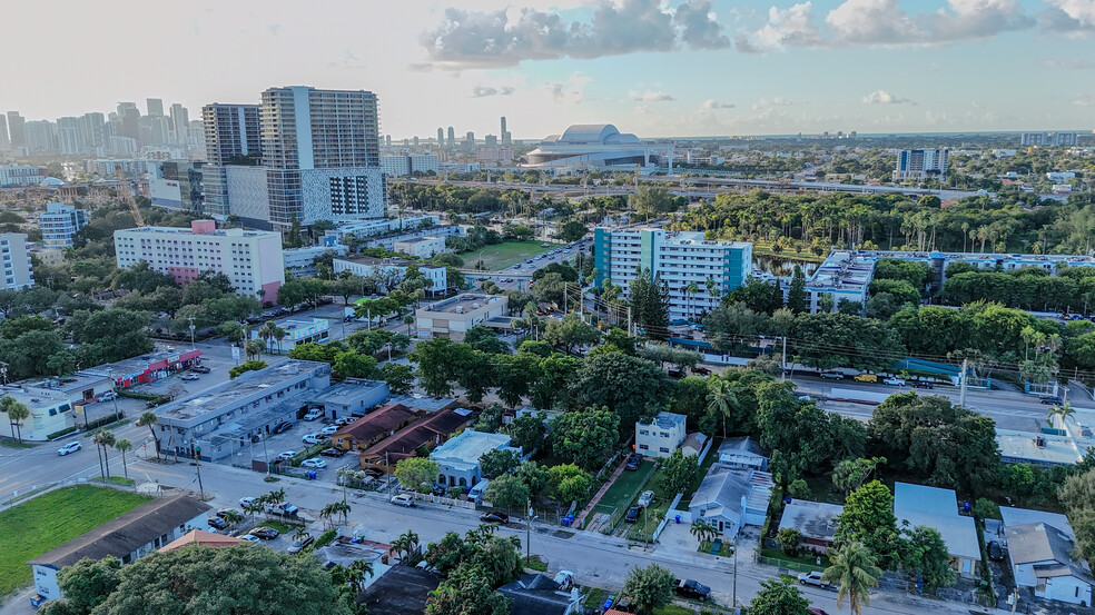 Miami River more than 1 acre of land cartera de 5 inmuebles en venta en LoopNet.es - Foto del edificio - Imagen 3 de 13