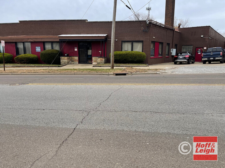 695 Johnston St, Akron, OH en venta - Foto del edificio - Imagen 1 de 9