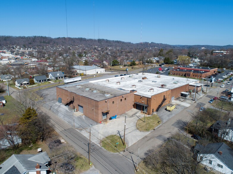 121 W Oak Hill Ave, Knoxville, TN en alquiler - Vista aérea - Imagen 3 de 6